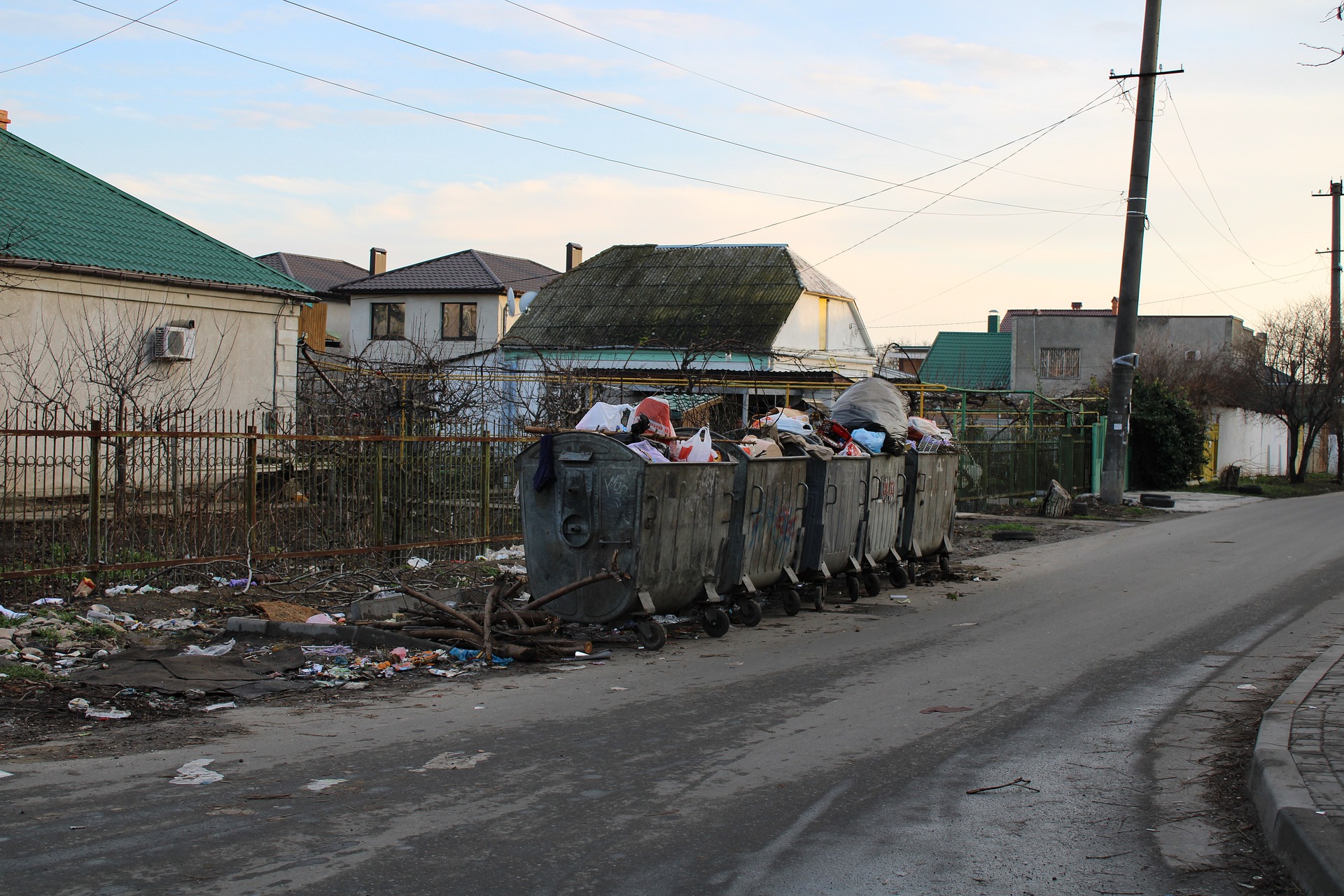 Irregular clearance of garbage